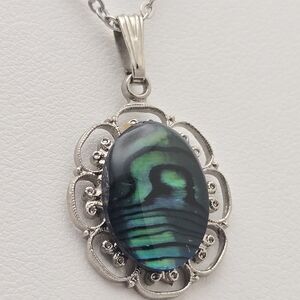 Paua Shell Pendant Necklace Abalone Shell Nickel Silver Chain New & Excellent